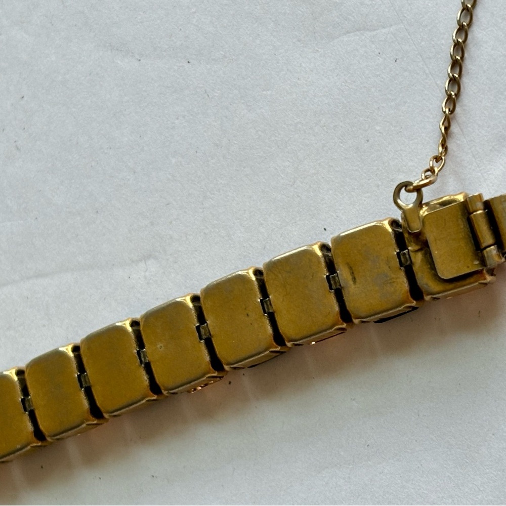 Copper color tennis bracelet/ large rhinestones / measures 7 in length/ … - Picture 4 of 6